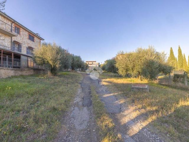 Terreno in vendita a Santa Lucia, Roma Capitale