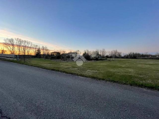 Terreno in vendita a Fontevivo, Reggio Emilia