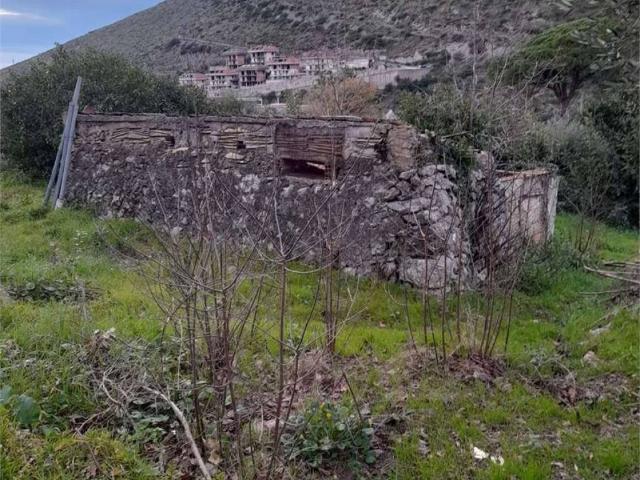 Terreno in vendita a Castellone, Formia