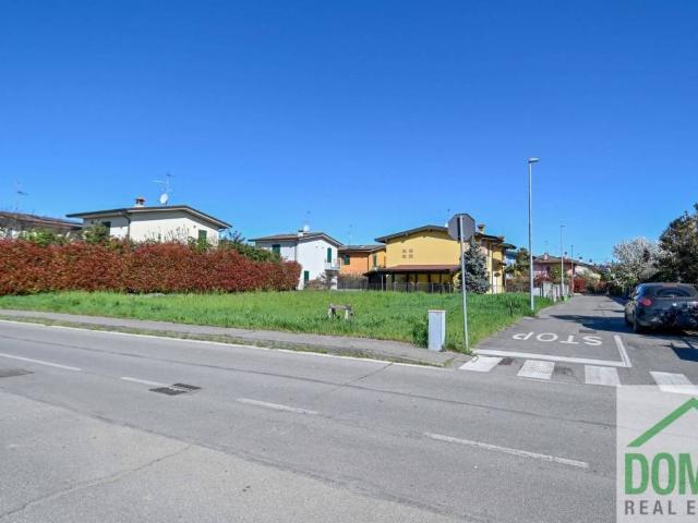 Terreno in vendita a Fornovo San Giovanni, Lombardia