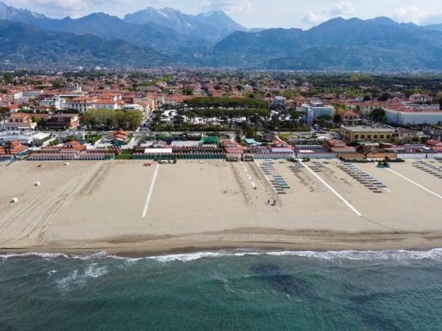 Terreno in vendita a Vaiana, Forte Dei Marmi
