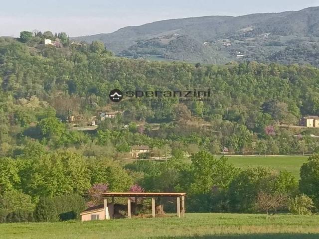 Terreno in vendita a Centro Storico, Marche