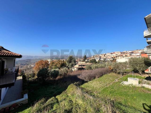 Terreno in vendita a Fragneto Monforte, Campania