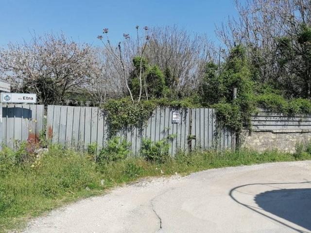 Terreno in vendita a Casoria, Campania