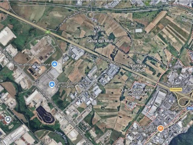 Terreno in vendita a Frosinone, Lazio