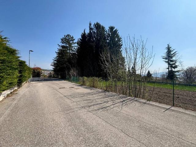 Terreno in vendita a Fumane, Veneto