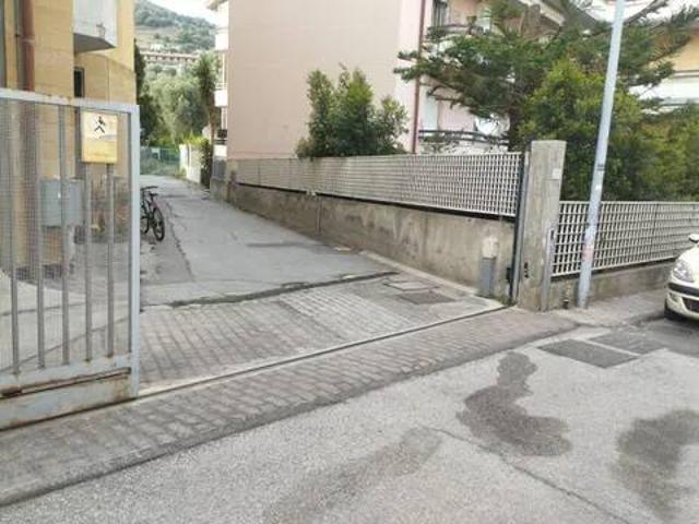 Terreno in vendita a Grotte, Furci Siculo