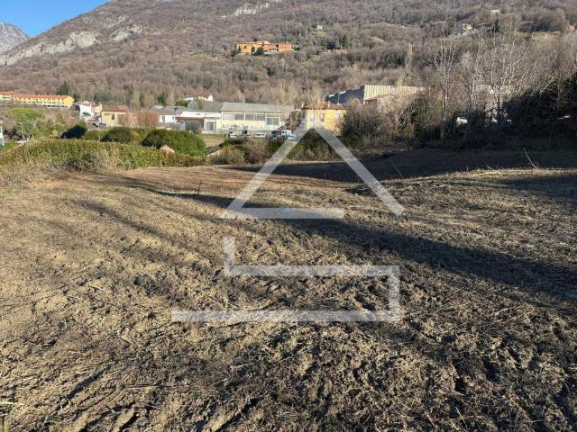 Terreno in vendita a Galbiate, Lombardia