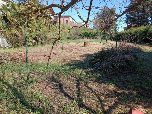Terreno in vendita a Gallarate, Lombardia
