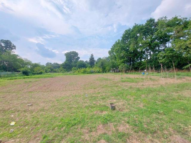 Terreno in vendita a Gallarate, Lombardia