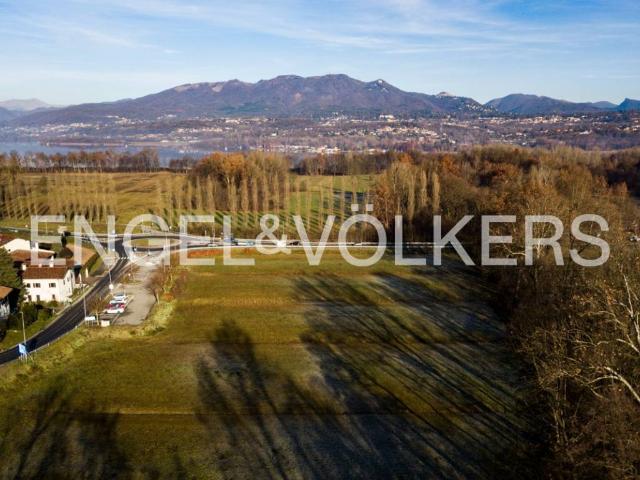 Terreno in vendita a Galliate Lombardo, Lombardia