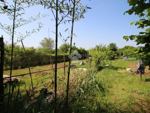 Terreno in vendita a Santa Maria Rossa, Garbagnate Milanese