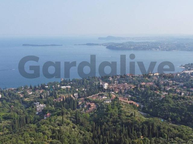 Terreno in vendita a Comunità Montana Parco Alto Garda bresciano, Gardone Riviera