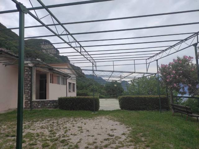 Terreno in vendita a Comunità Montana Parco Alto Garda bresciano, Gargnano