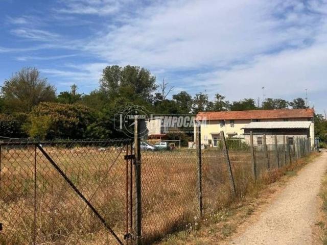 Terreno in vendita a Garlasco, Lombardia