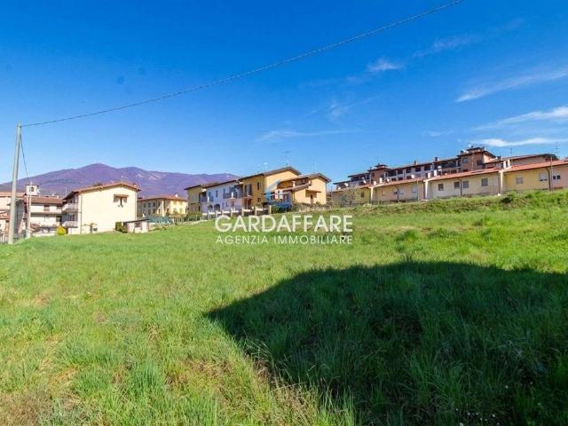 Terreno in vendita a Comunità montana della Valle Sabbia, Gavardo