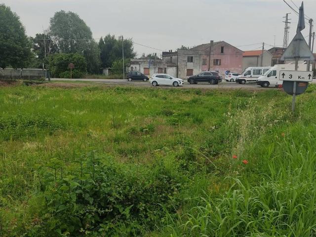 Terreno in vendita a Gavello, Veneto