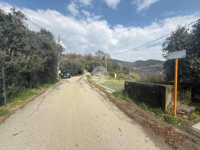 Terreno in vendita a Ponente, Serra Riccò