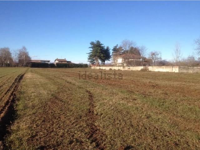 Terreno in vendita a Gerenzano, Lombardia