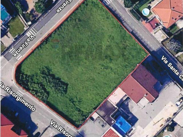Terreno in vendita a Gerenzano, Varese