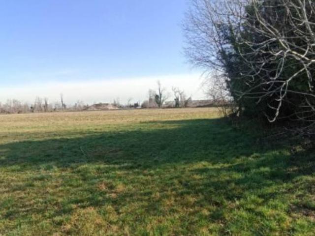 Terreno in vendita a Gessate, Lombardia