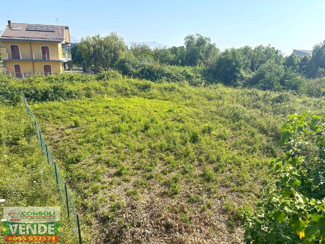 Terreno in vendita a Giarre, Sicilia