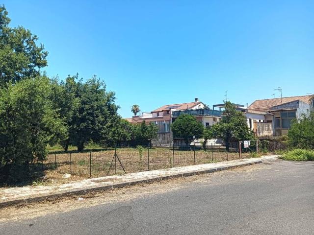 Terreno in vendita a Giarre, Sicilia