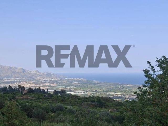 Terreno in vendita a Giarre, Sicilia