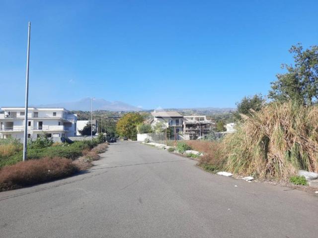 Terreno in vendita a Giarre, Sicilia