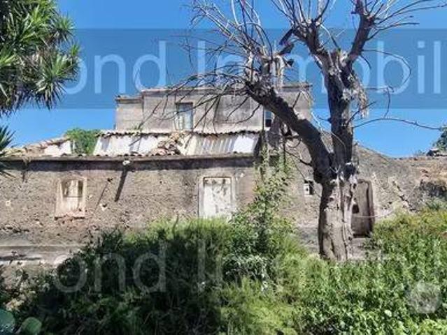 Terreno in vendita a Giarre, Sicilia
