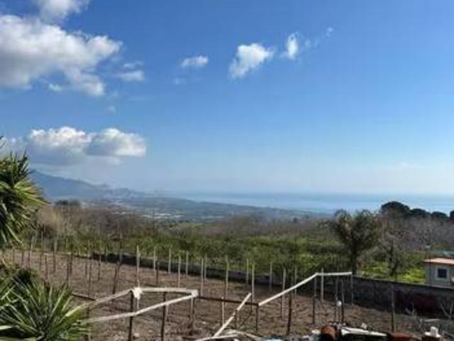 Terreno in vendita a Giarre, Sicilia