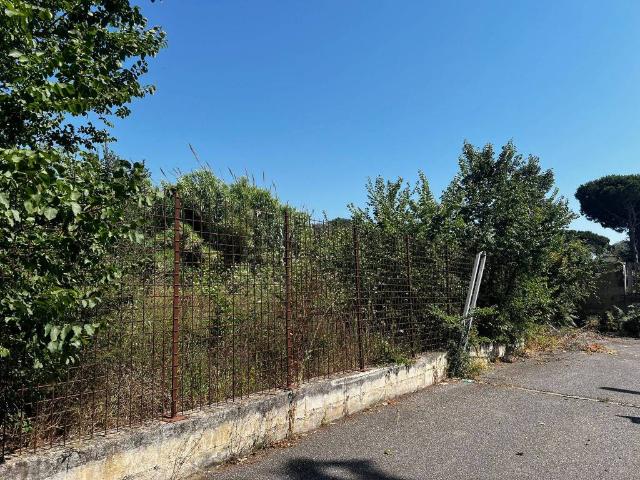 Terreno in vendita a Giugliano In Campania, Campania