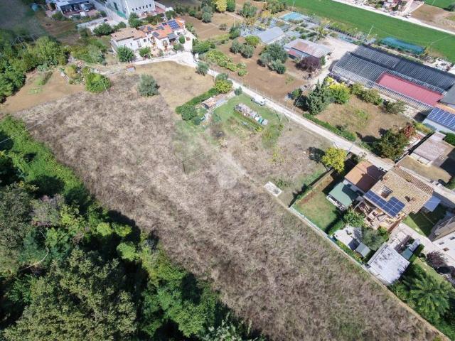 Terreno in vendita a Colleranesco, Giulianova