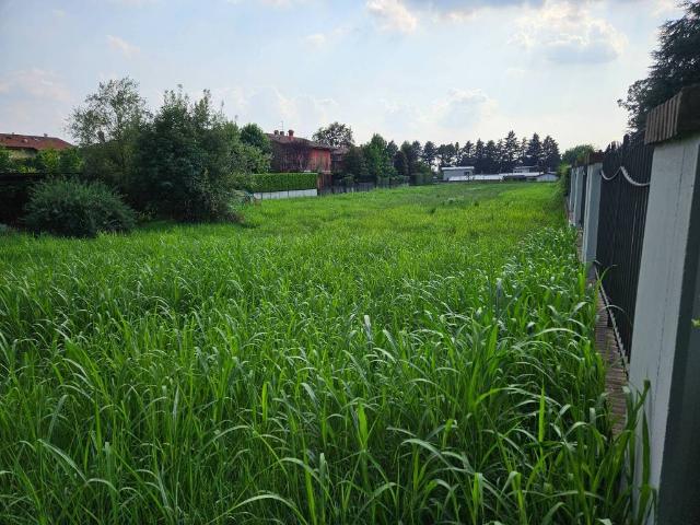 Terreno in vendita a Giussano, Monza e della Brianza