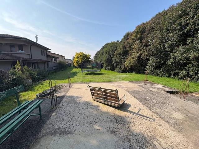 Terreno in vendita a San Rocco / Podturn / Borc San Roc, Gorizia