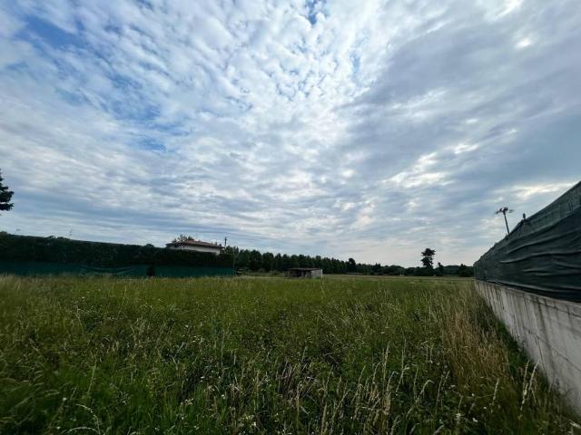 Terreno in vendita a Gorla Maggiore, Lombardia