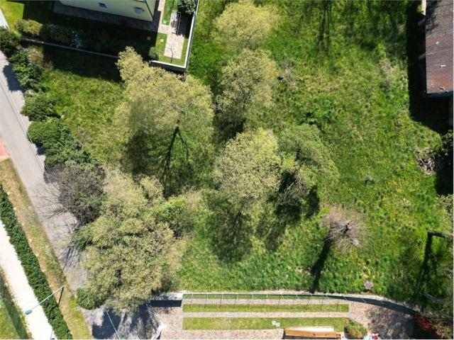 Terreno in vendita a Gradisca D'isonzo, Friuli-Venezia Giulia