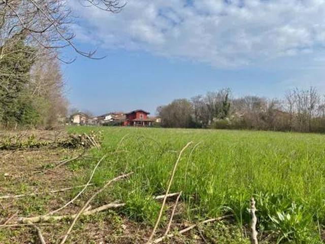 Terreno in vendita a Grassobbio, Lombardia