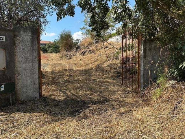 Terreno in vendita a Gravina Di Catania, Sicilia