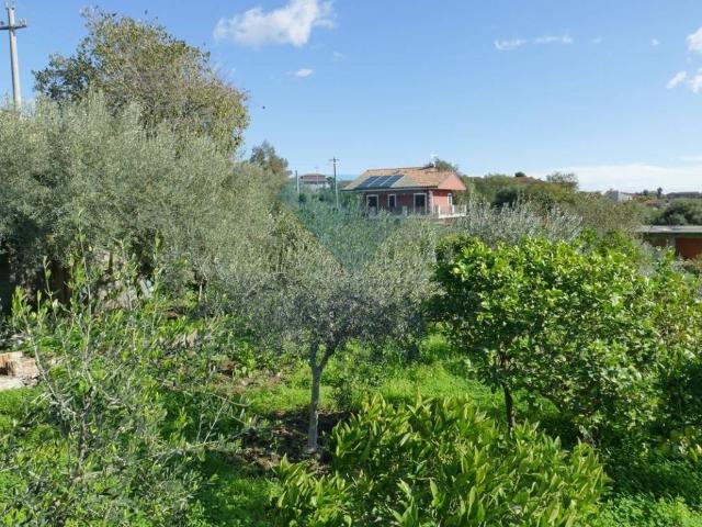 Terreno in vendita a Gravina Di Catania, Sicilia