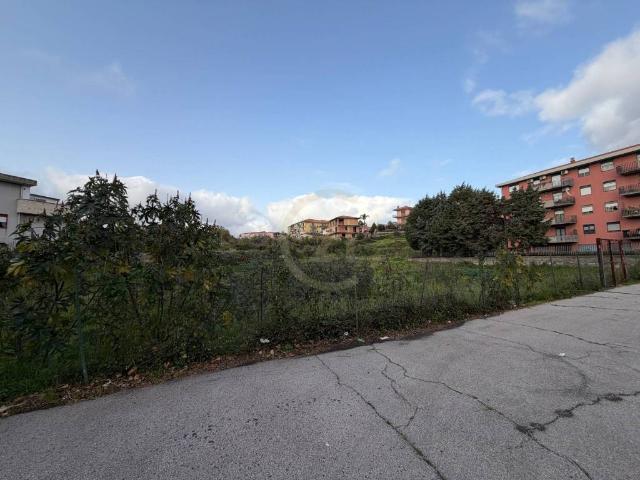Terreno in vendita a Gravina Di Catania, Sicilia