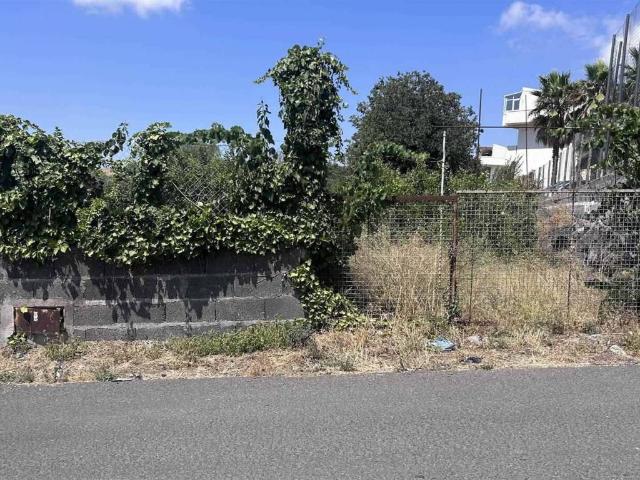 Terreno in vendita a Gravina Di Catania, Sicilia