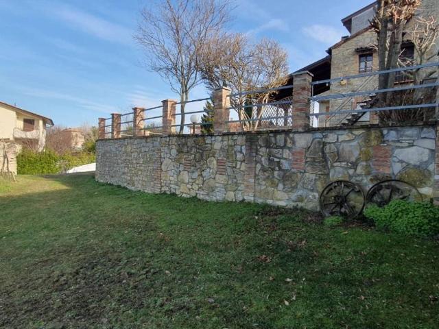 Terreno in vendita a Gropparello, Reggio Emilia