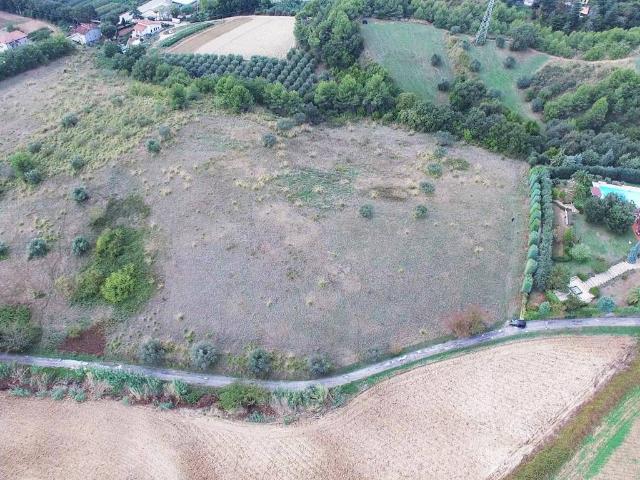 Terreno in vendita a Zona Industriale Valtesino, Marche