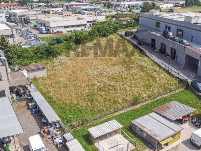 Terreno in vendita a Grumello del Monte, Bergamo