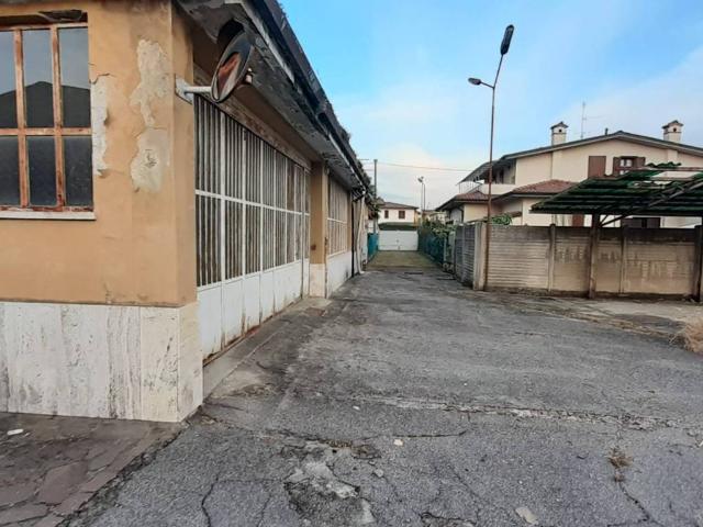 Terreno in vendita a Grumello Del Monte, Lombardia