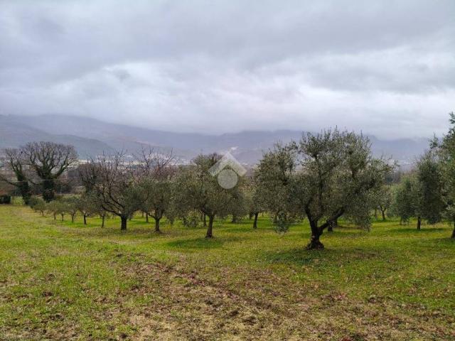 Terreno in vendita a Gualdo Tadino, Umbria