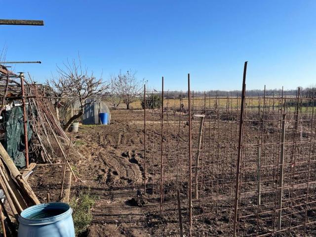 Terreno in vendita a Guanzate, Lombardia
