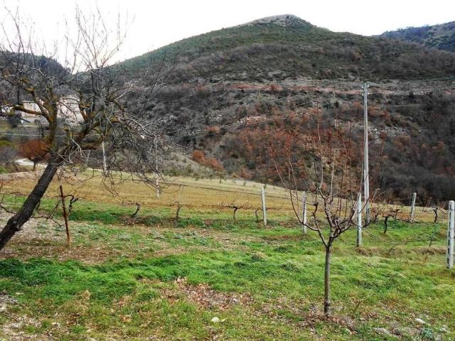 Terreno in vendita a Gubbio, Umbria