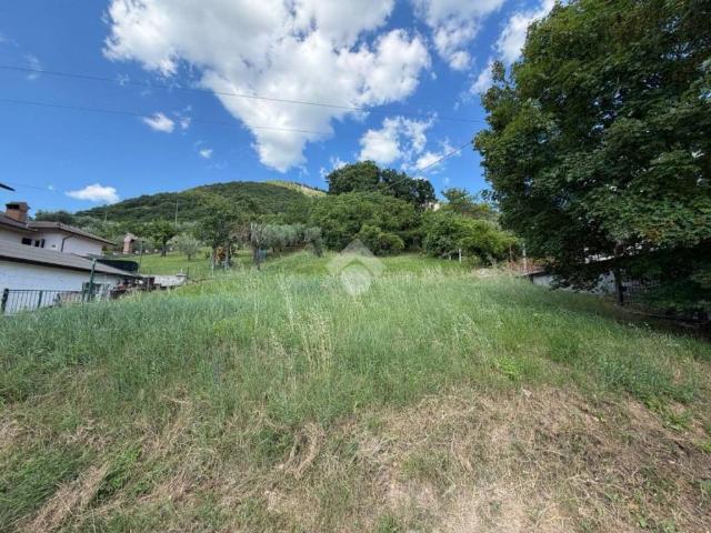 Terreno in vendita a Gubbio, Umbria